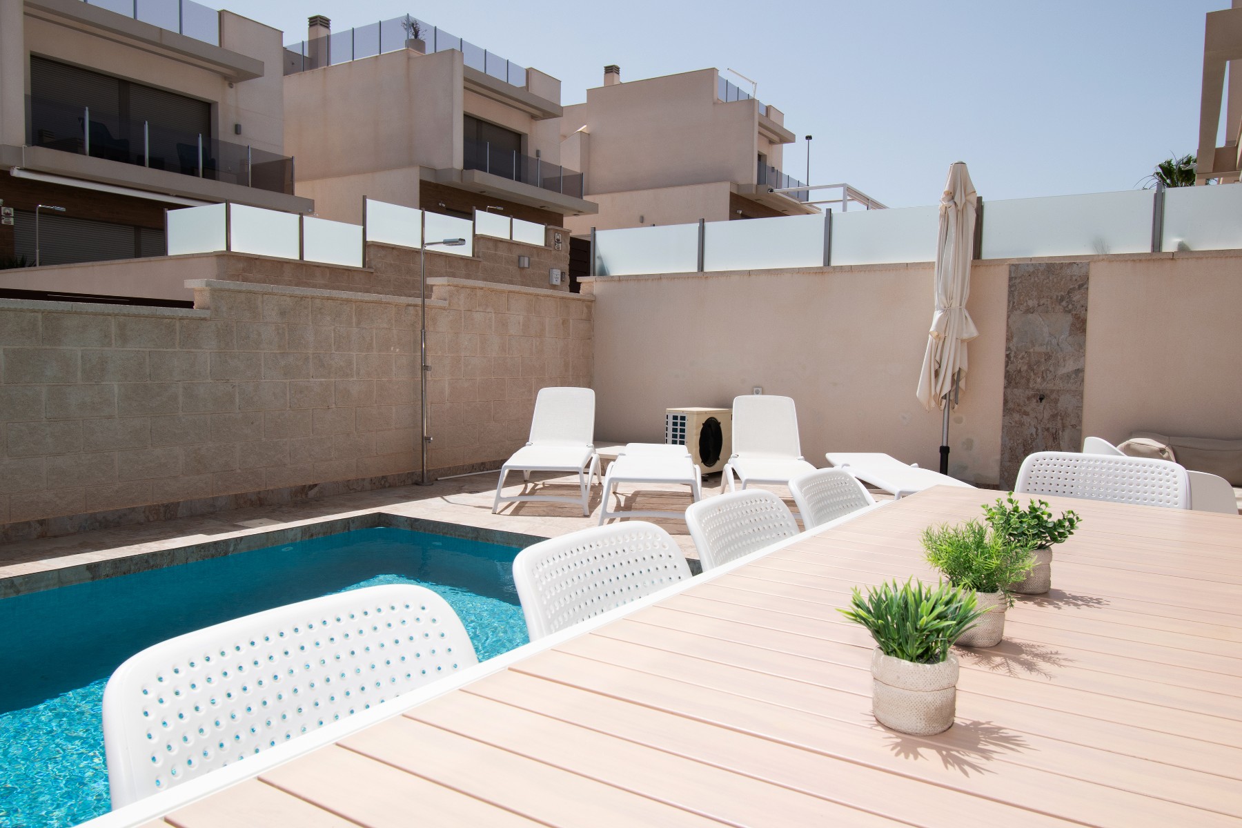 Villa in Alicante, Spain 5 bedrooms, 190 sq.m. No. 139514