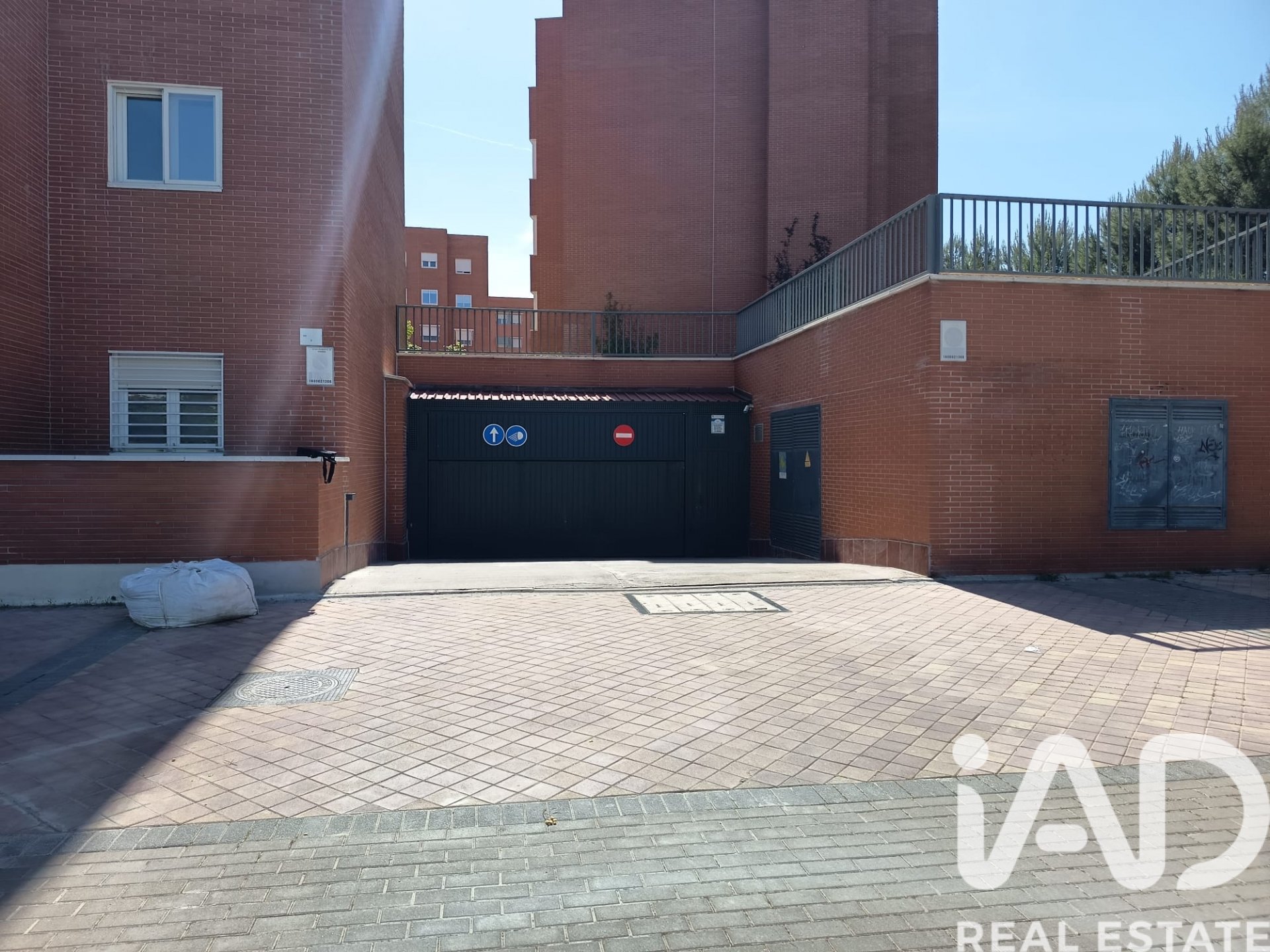 Garage in Madrid, Spanien 11 m2 Nr. 184856