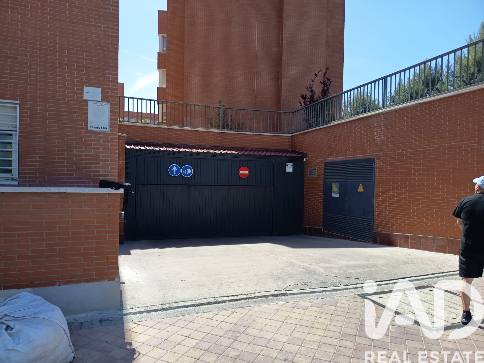 Garage in Madrid, Spanien 11 m2 Nr. 184856