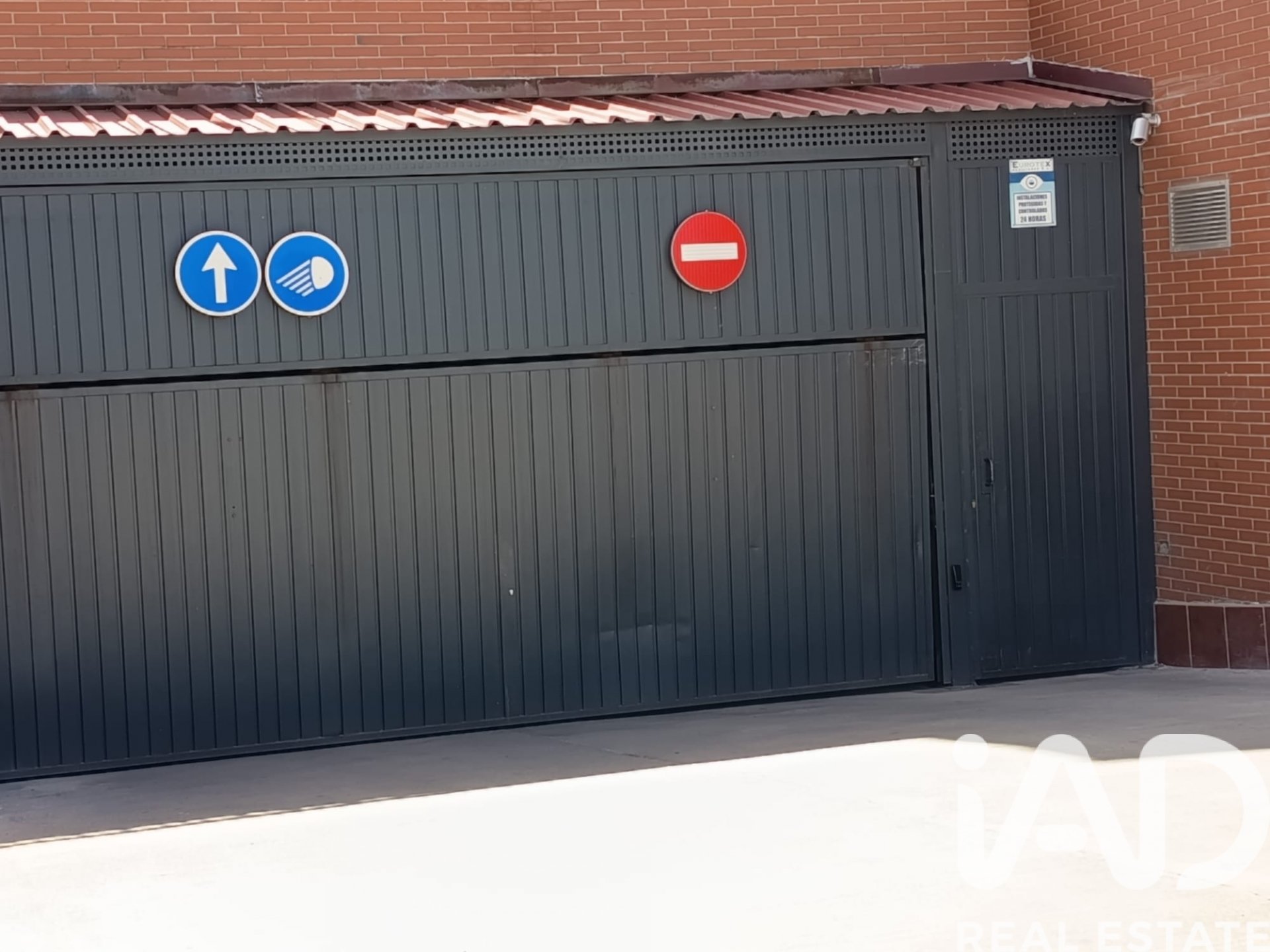 Garage in Madrid, Spanien 11 m2 Nr. 184856