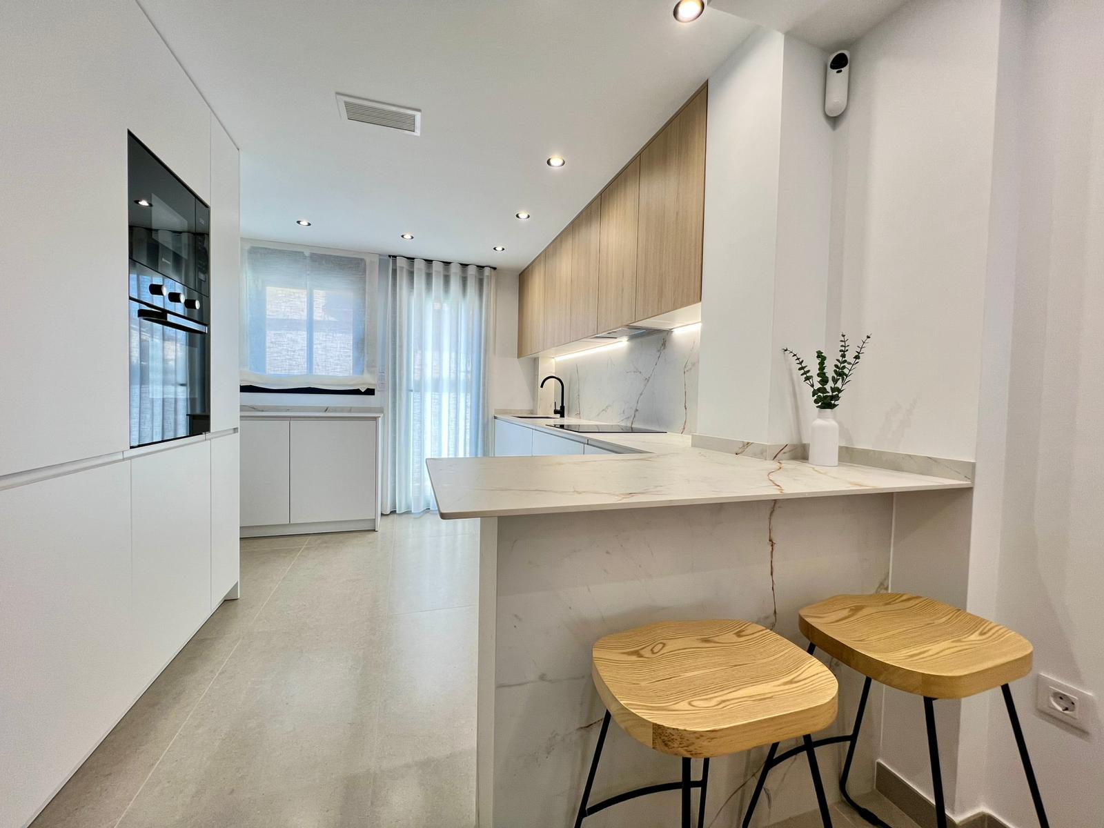 Kaupunkipientalo Benferri, Alicante, Espanja 3 makuuhuonetta, 222 m2 No. 163853