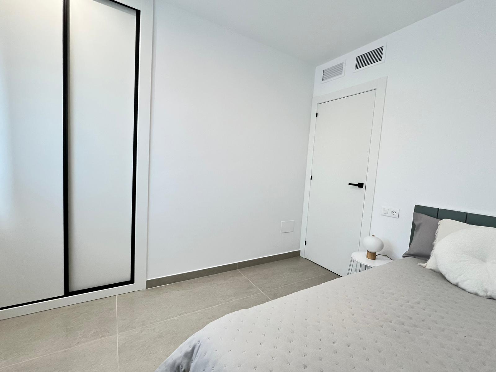 Kaupunkipientalo Benferri, Alicante, Espanja 3 makuuhuonetta, 222 m2 No. 163853