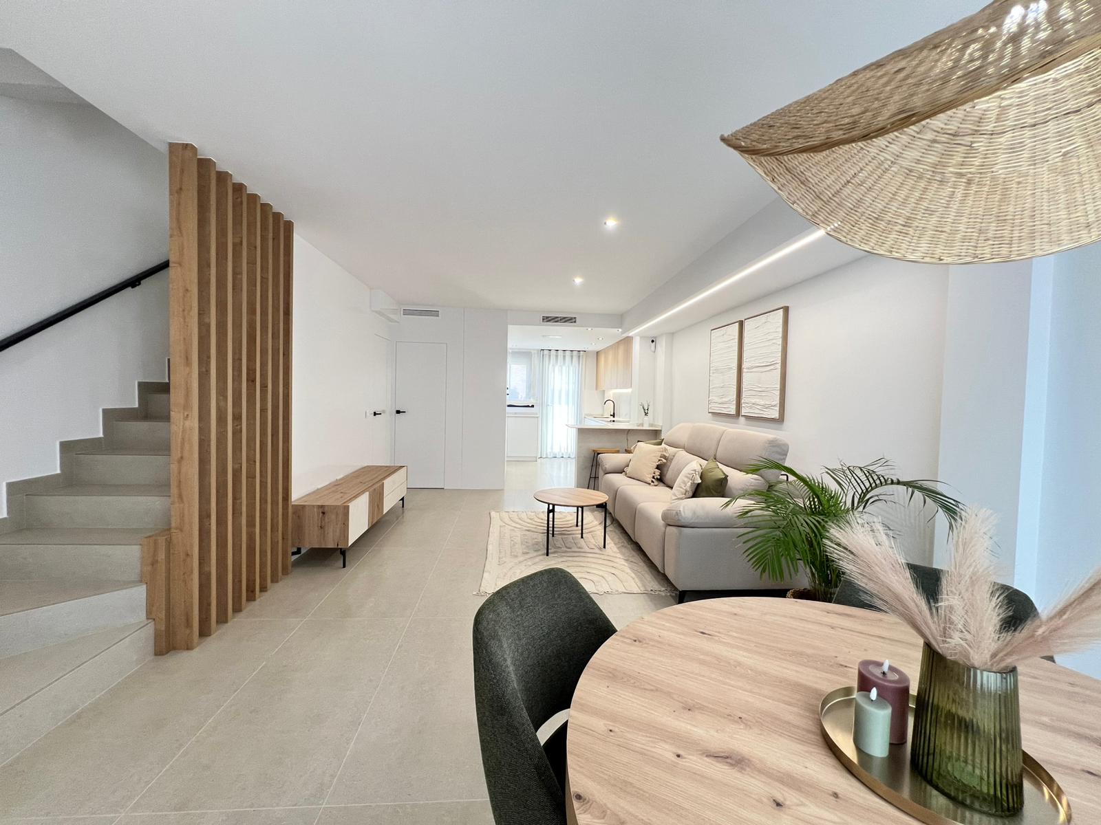 Kaupunkipientalo Benferri, Alicante, Espanja 3 makuuhuonetta, 222 m2 No. 163851