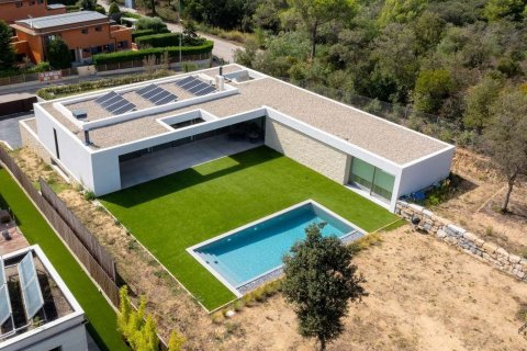 House in Spanien 4 Schlafzimmer, 456 m2 Nr. 160795