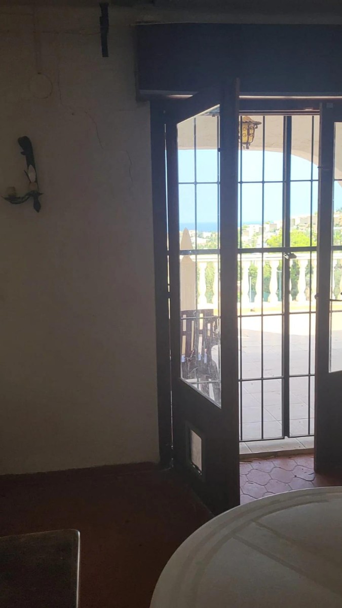 Villa i Calpe, Alicante, Spanien 3 sovrum, 180 kvm. Nr. 191748