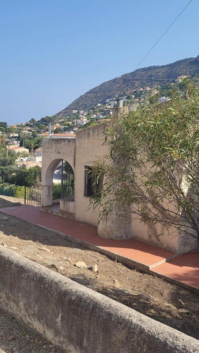 Villa i Calpe, Alicante, Spanien 3 sovrum, 180 kvm. Nr. 191748