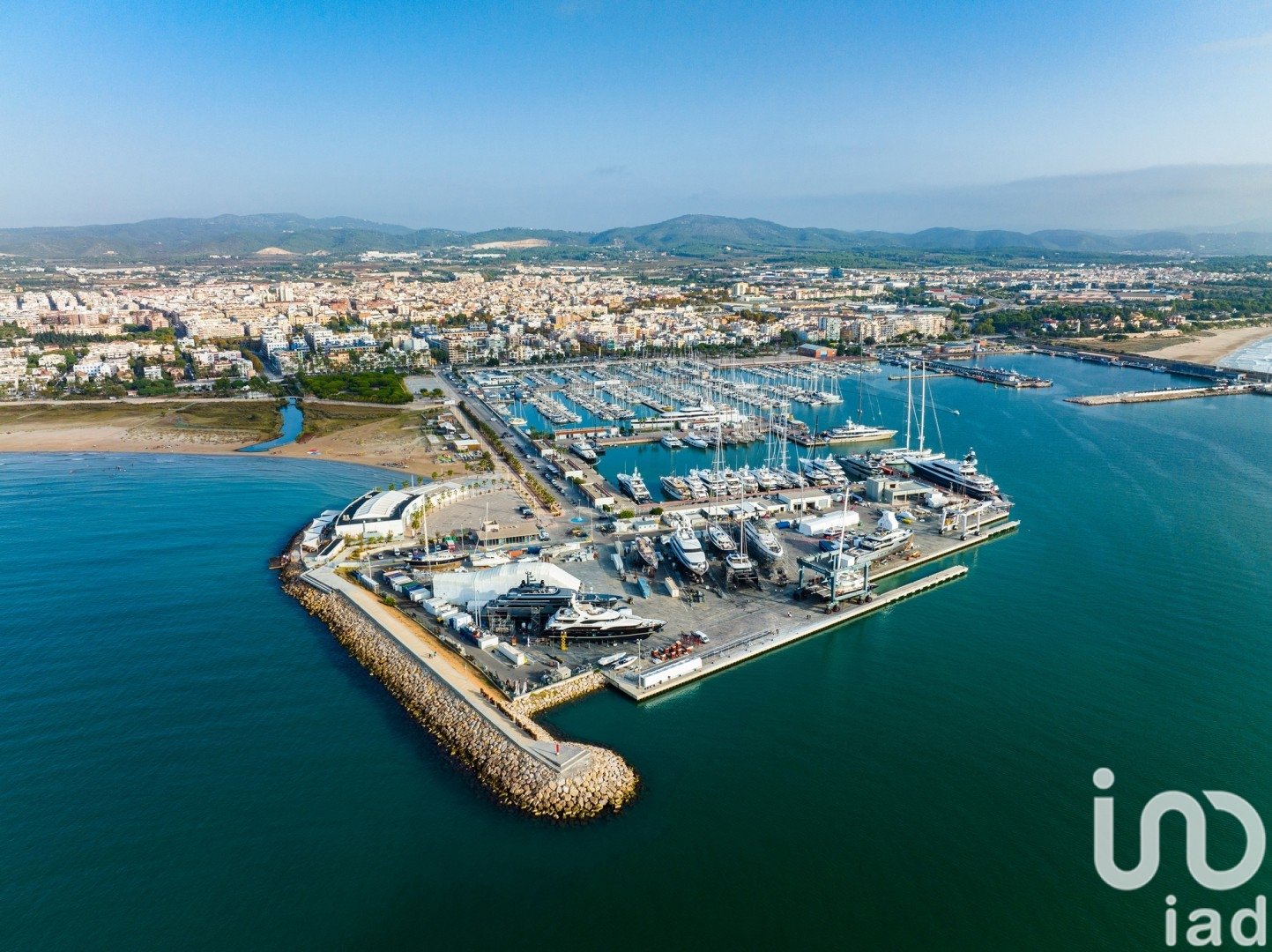 Wohnung in Vilanova i la Geltru, Barcelona, Spanien 3 Schlafzimmer, 69 m2 Nr. 186061