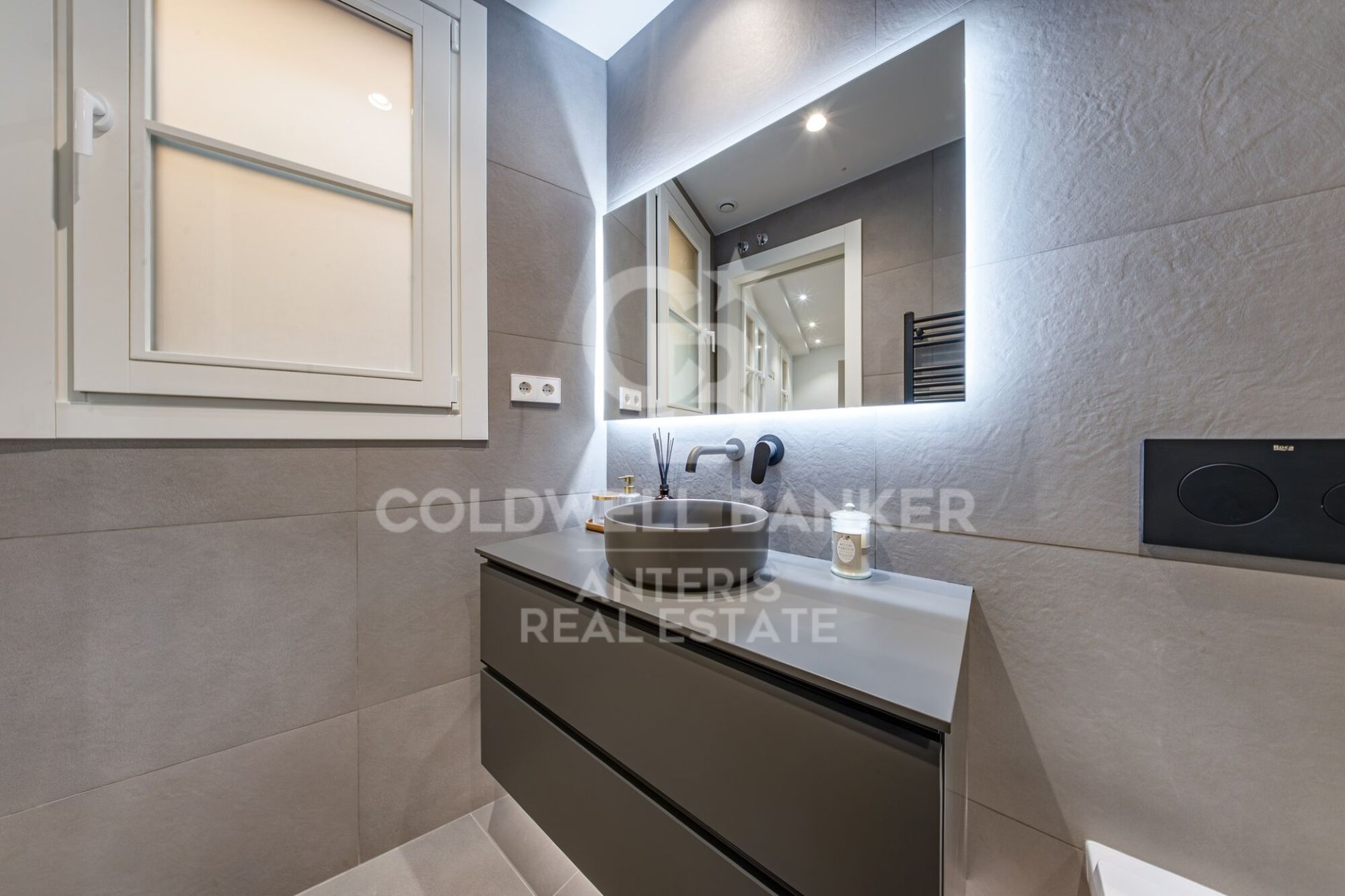 Wohnung in Barcelona, Spanien 121 m2 Nr. 178812
