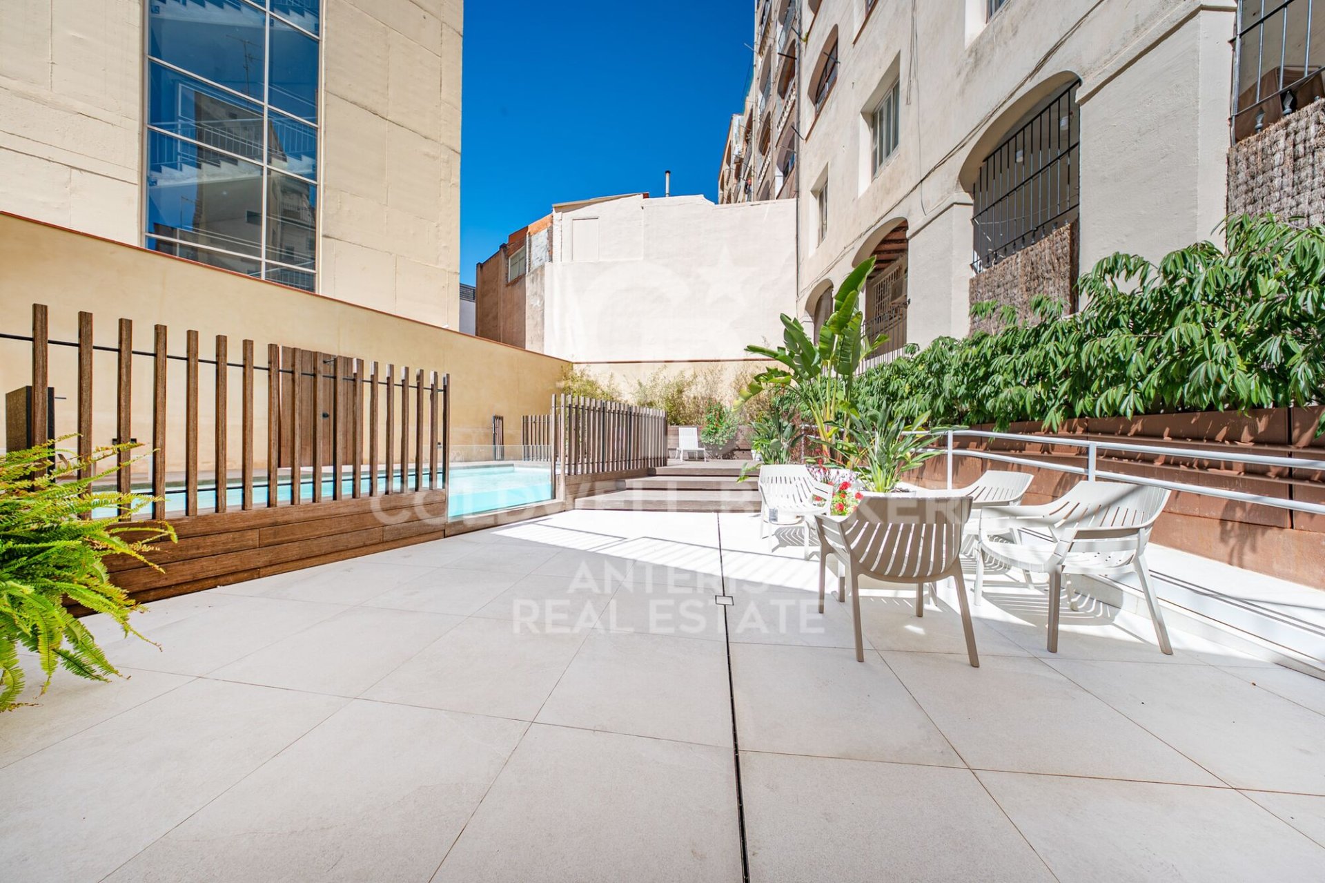 Apartment à Barcelona, Espagne 3 chambres, 106 m2 No. 178811