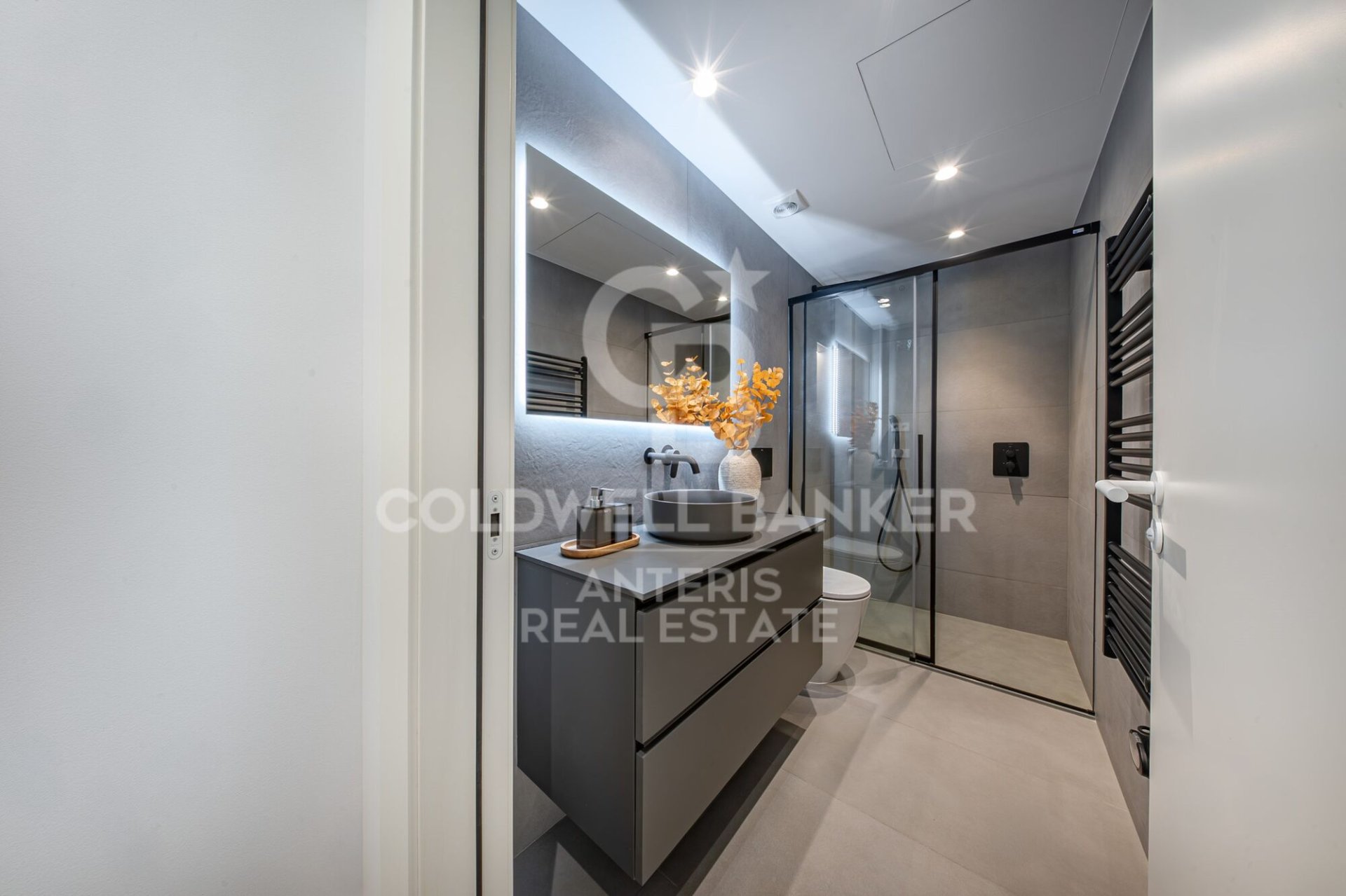 Apartment à Barcelona, Espagne 3 chambres, 106 m2 No. 178811