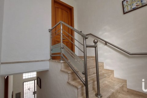 House à Sant Pere de Ribes, Barcelona, Espagne 4 chambres, 185 m2 No. 154339