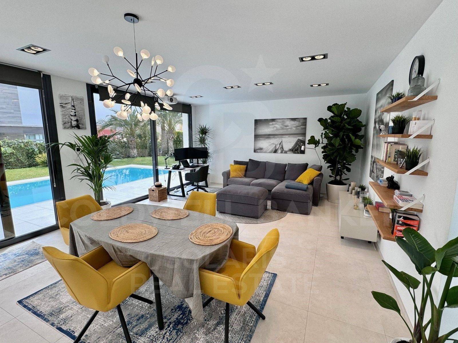 Villa in Calpe, Alicante, Spain 2 bedrooms, 200 sq.m. No. 157746