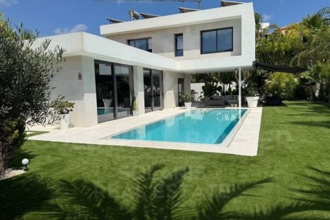 Villa in Calpe, Alicante, Spanien 2 Schlafzimmer, 200 m2 Nr. 157746
