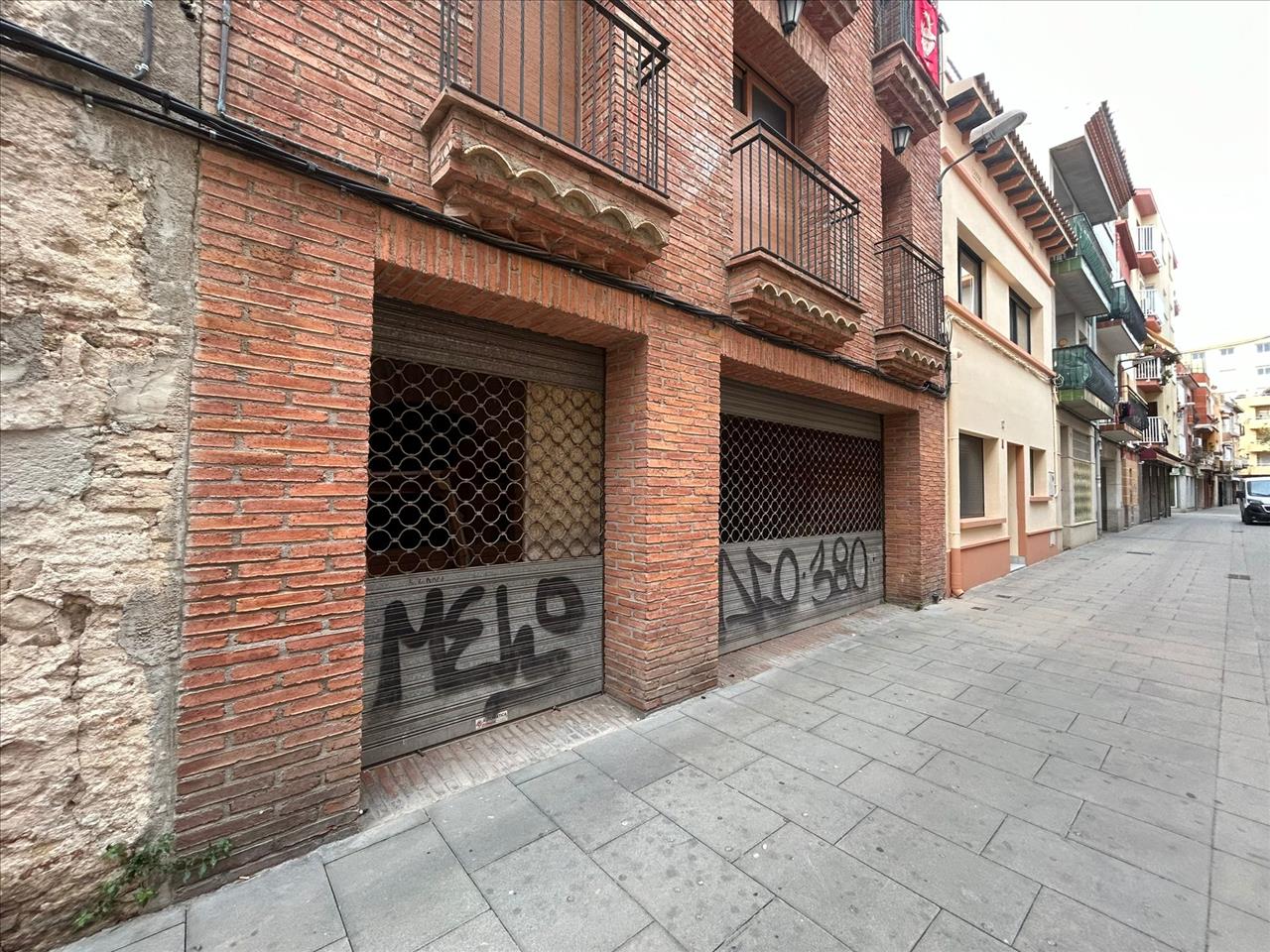 Tienda al por menor en Malgrat de Mar, Barcelona, España 47 m2 No. 191566