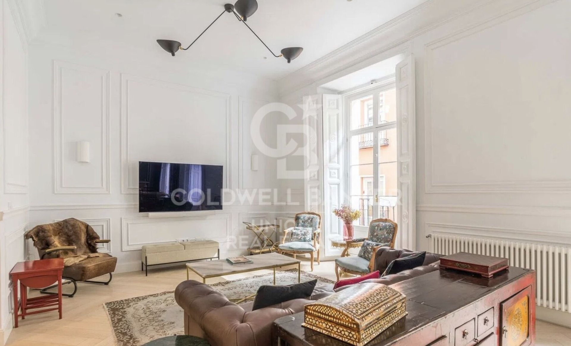 Huoneisto Madrid, Espanja 4 makuuhuonetta, 243 m2 No. 178765