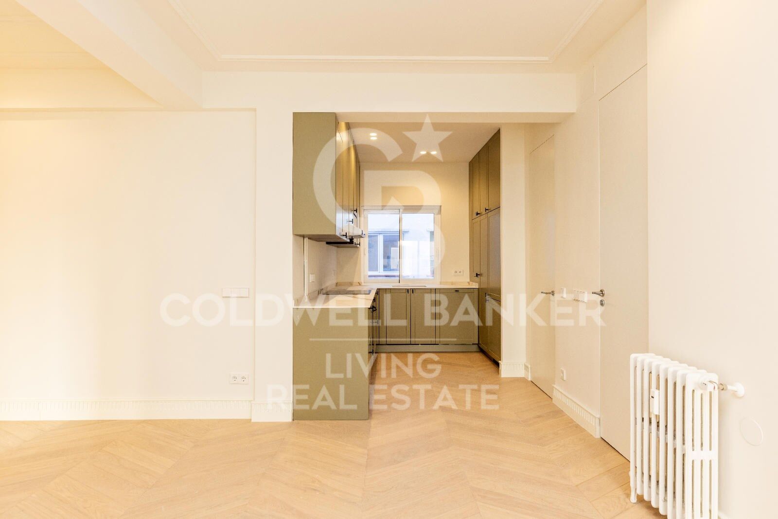 Apartment à Madrid, Espagne 2 chambres, 102 m2 No. 178761