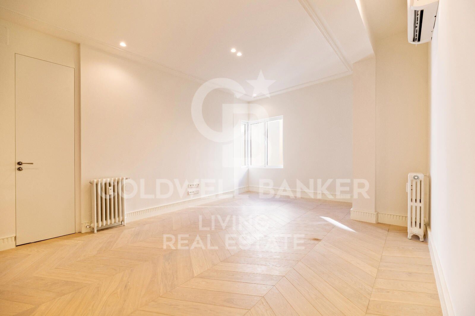 Apartment à Madrid, Espagne 2 chambres, 102 m2 No. 178761