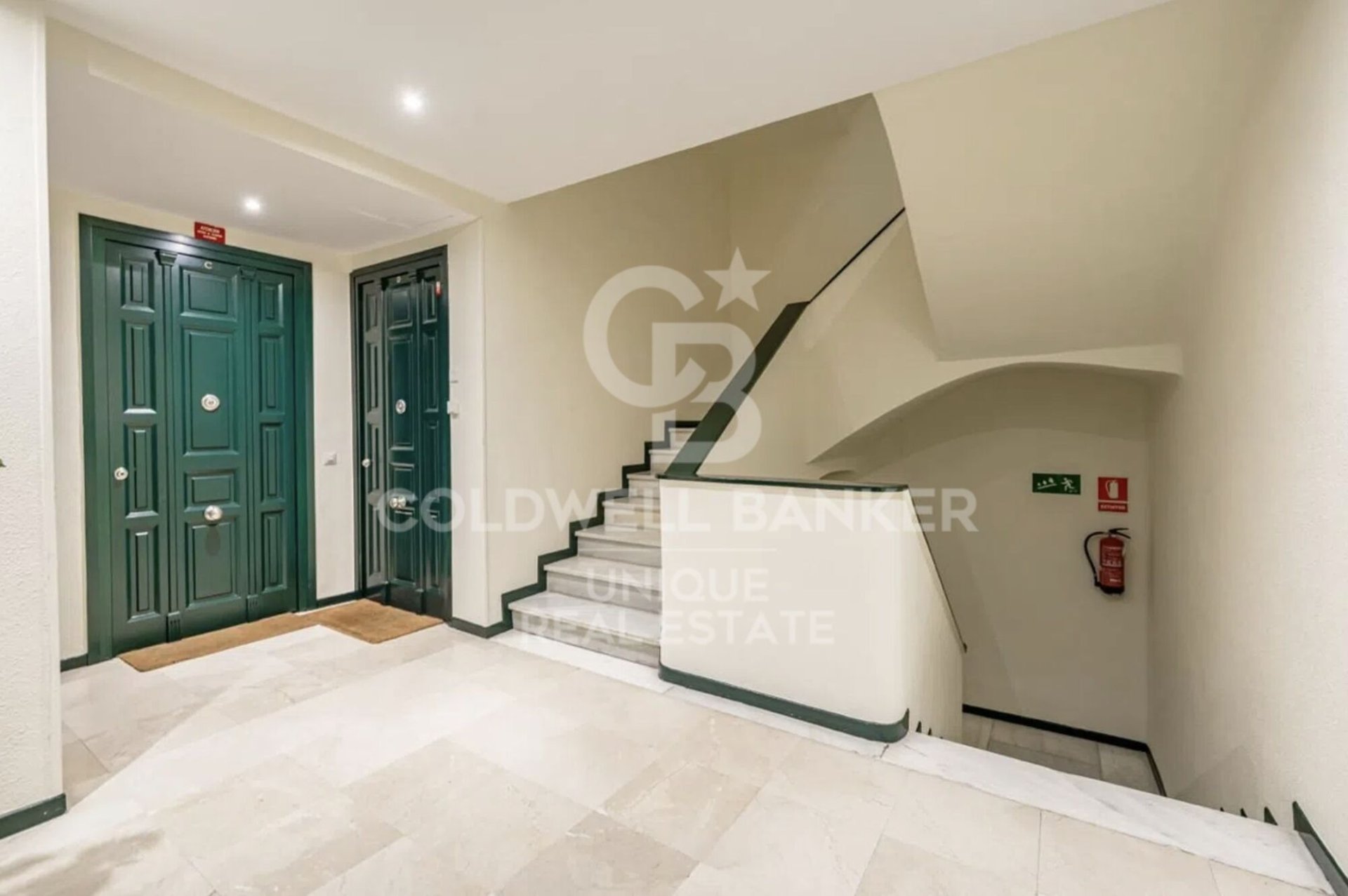 Apartment à Madrid, Espagne 3 chambres, 127 m2 No. 178762