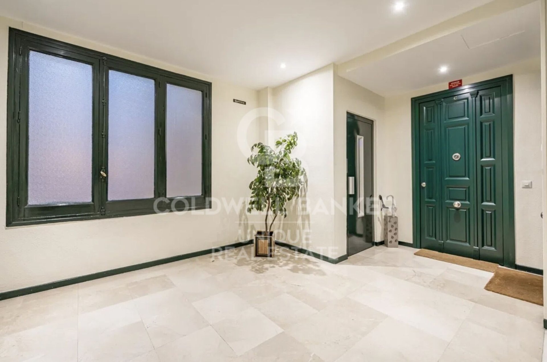 Apartment à Madrid, Espagne 3 chambres, 127 m2 No. 178762