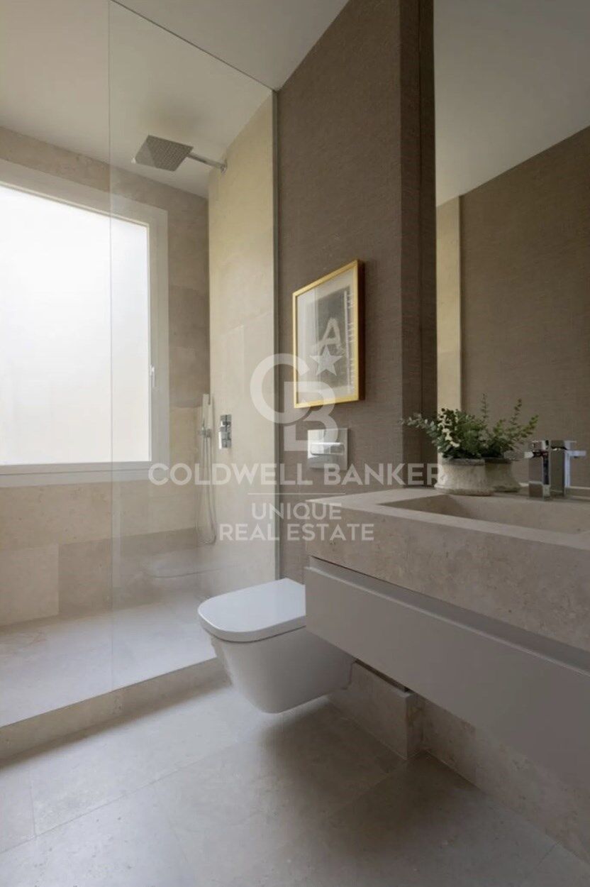 Apartment à Madrid, Espagne 3 chambres, 127 m2 No. 178762