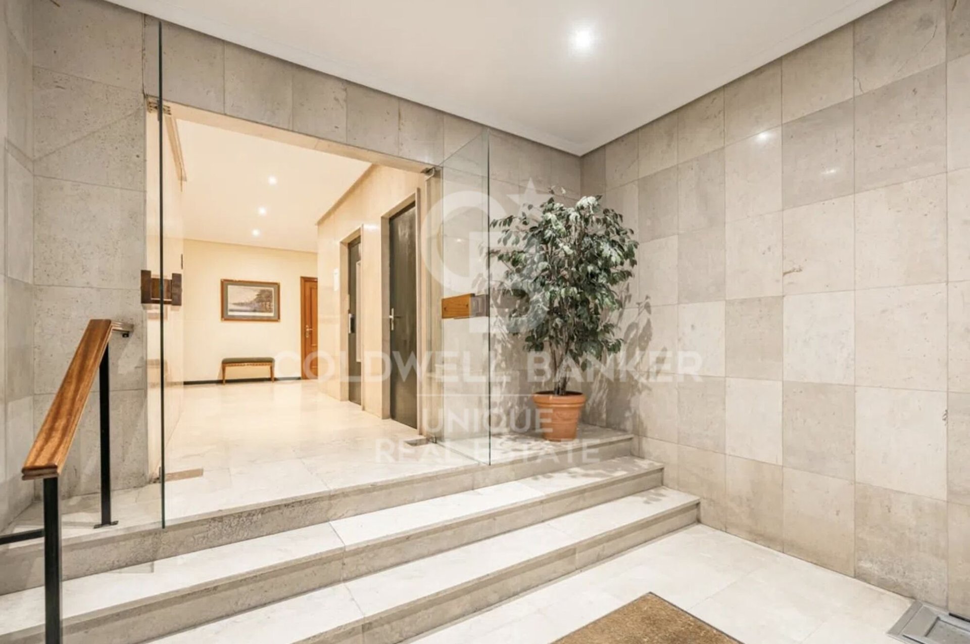 Apartment à Madrid, Espagne 3 chambres, 127 m2 No. 178762