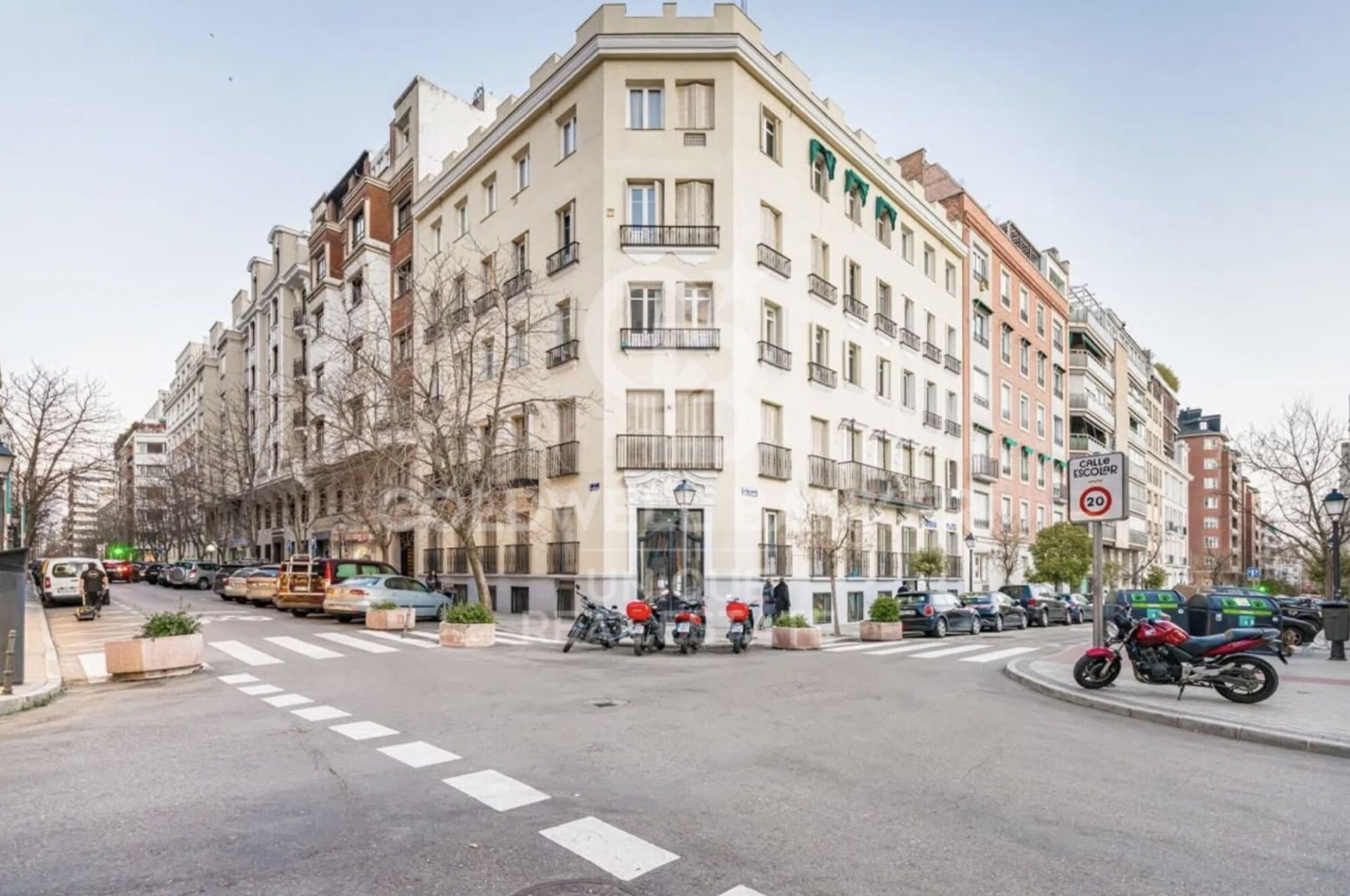Apartment à Madrid, Espagne 3 chambres, 127 m2 No. 178762