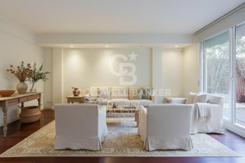 Huoneisto Barcelona, Espanja 3 makuuhuonetta, 97 m2 No. 178766