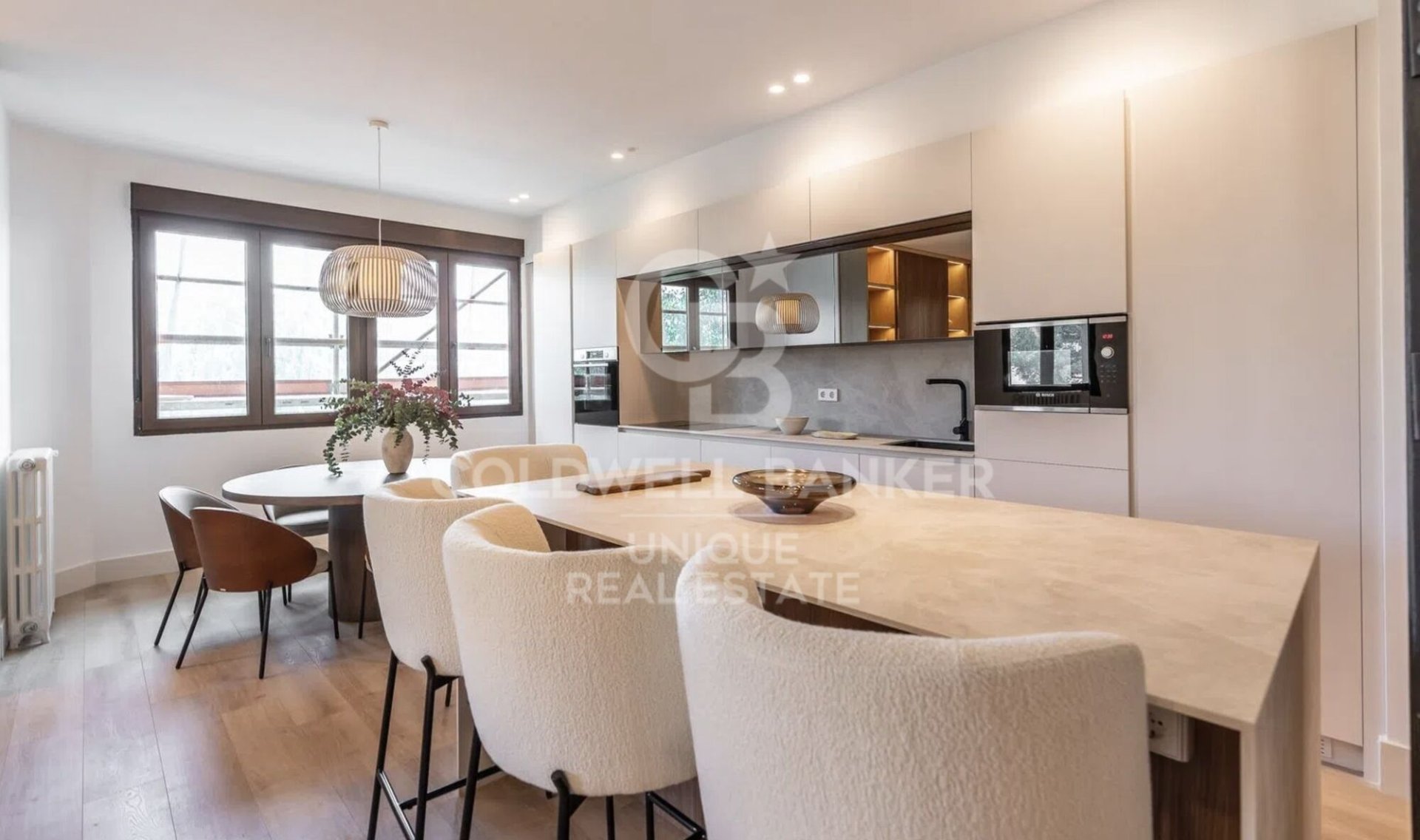 Lägenhet i Madrid, Spanien 3 sovrum, 182 kvm. Nr. 178764
