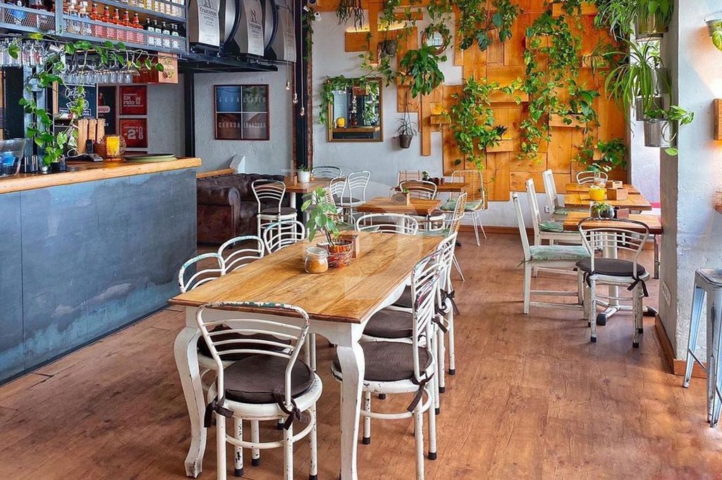 Liikekiinteistö Ciutat Vella, Barcelona, Espanja 304 m2 No. 151891
