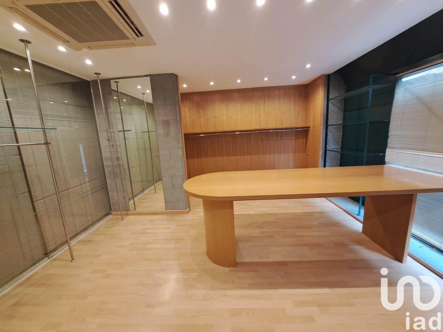 Propiedad comercial en Barcelona, España 487 m2 No. 154333