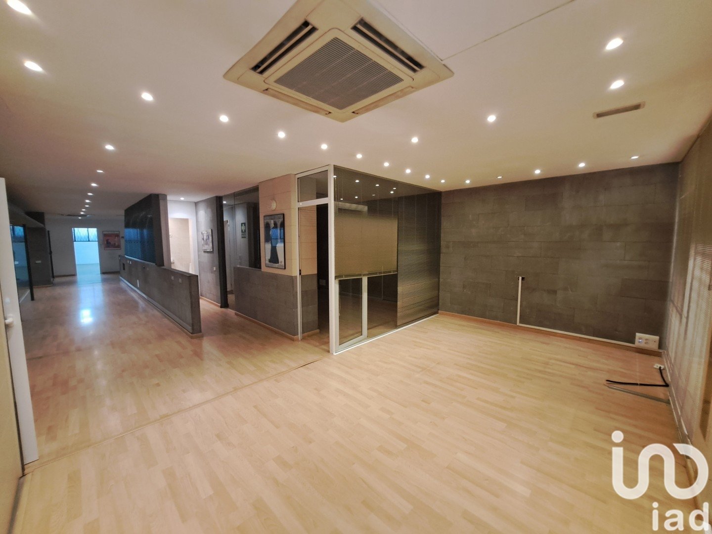 Propiedad comercial en Barcelona, España 487 m2 No. 154333