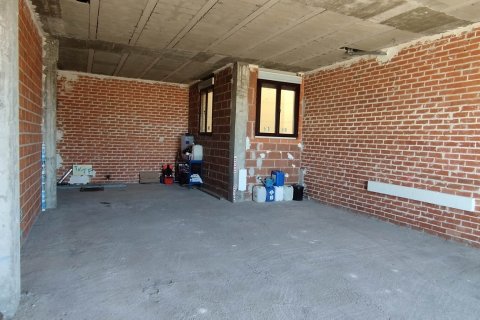Commercial property à Castellanos de Moriscos, Salamanca, Espagne 71 m2 No. 154337