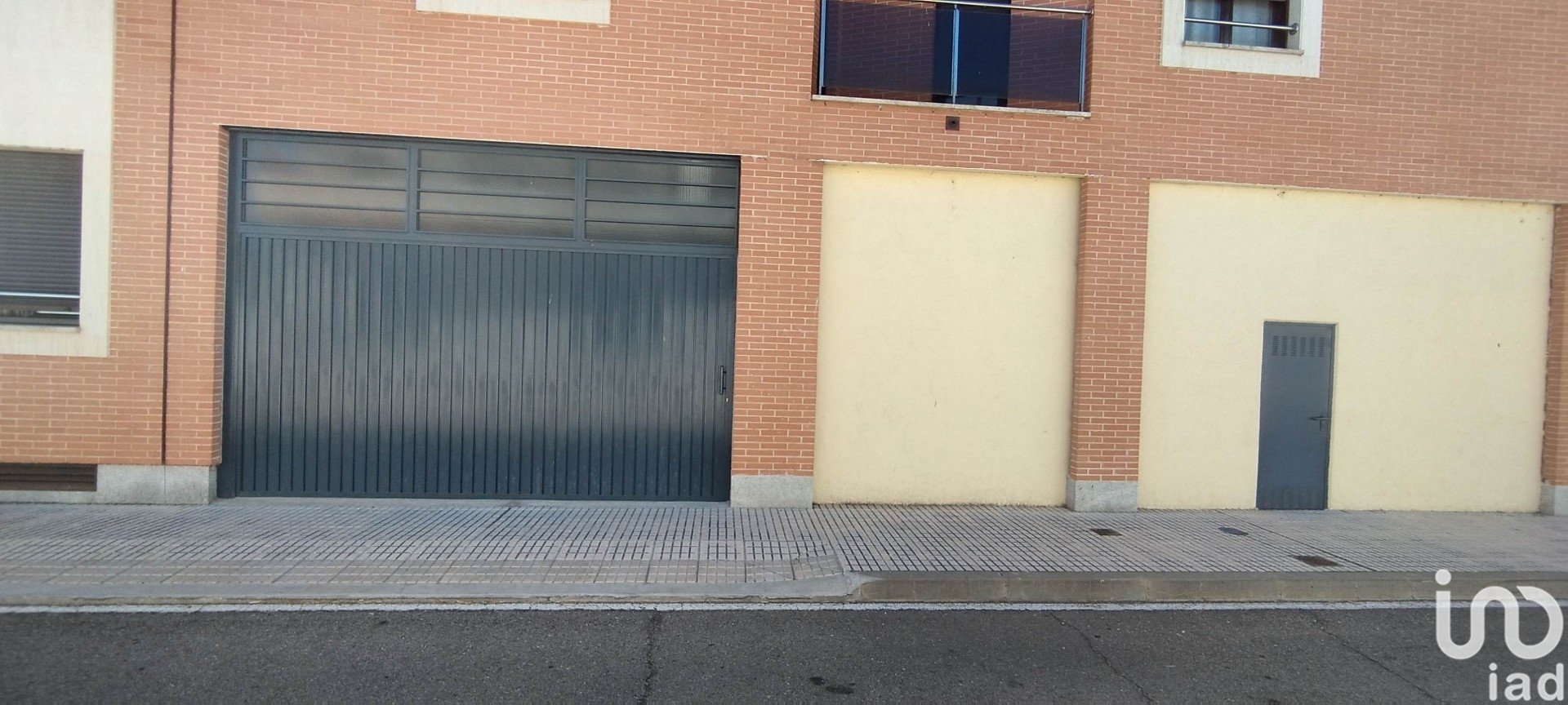 Commercial property in Castellanos de Moriscos, Salamanca, Spain 108 sq.m. No. 154336