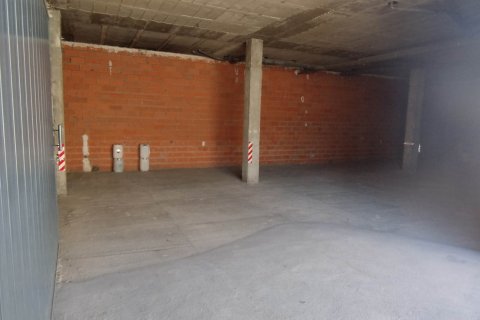 Commercial property in Castellanos de Moriscos, Salamanca, Spain 108 sq.m. No. 154336