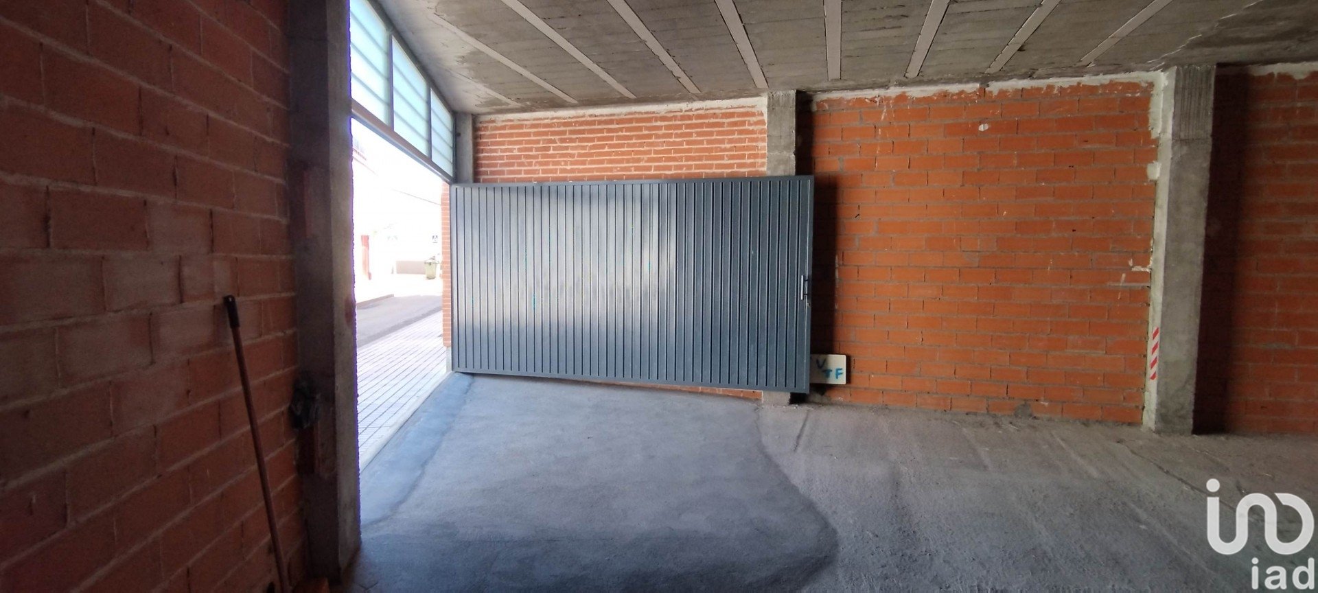 Commercial property in Castellanos de Moriscos, Salamanca, Spain 108 sq.m. No. 154336