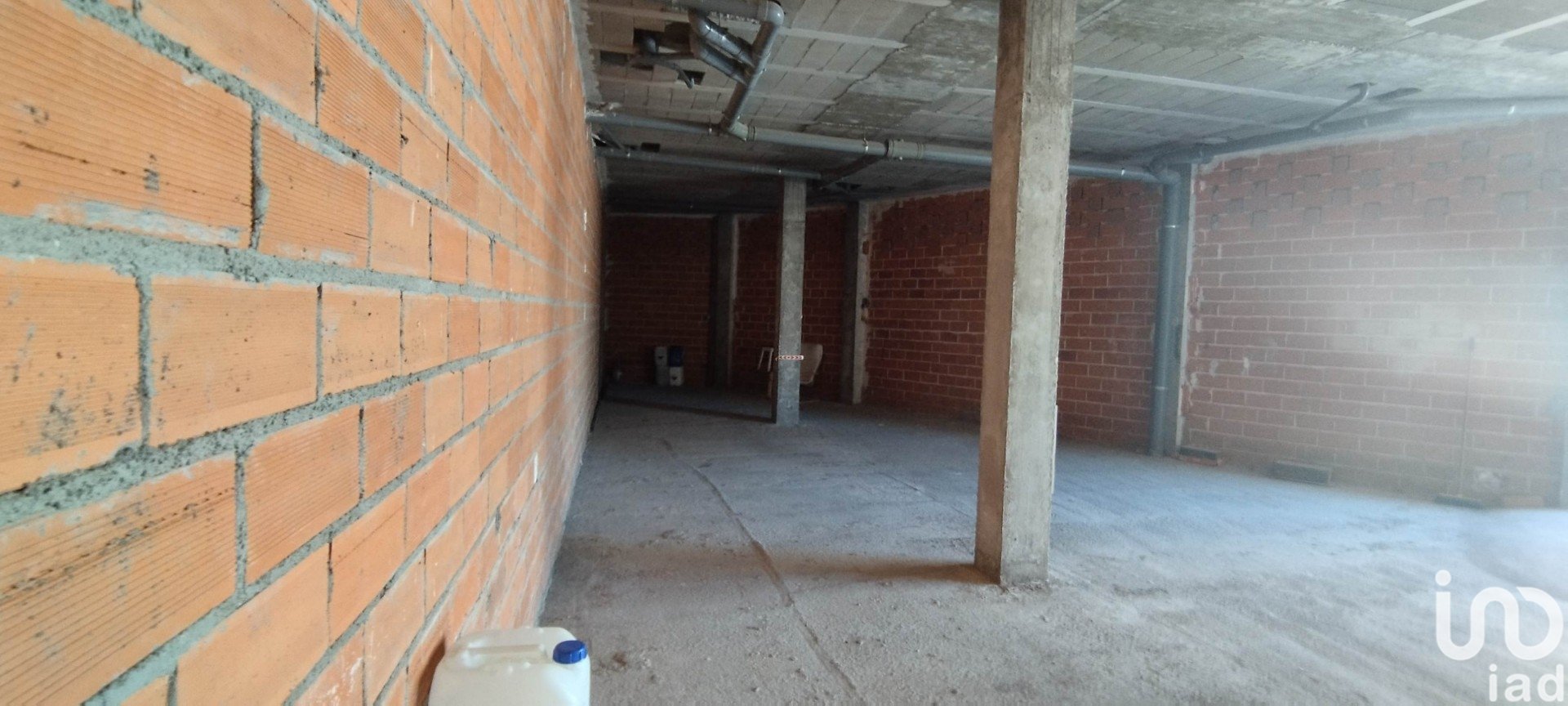 Commercial property in Castellanos de Moriscos, Salamanca, Spain 108 sq.m. No. 154336