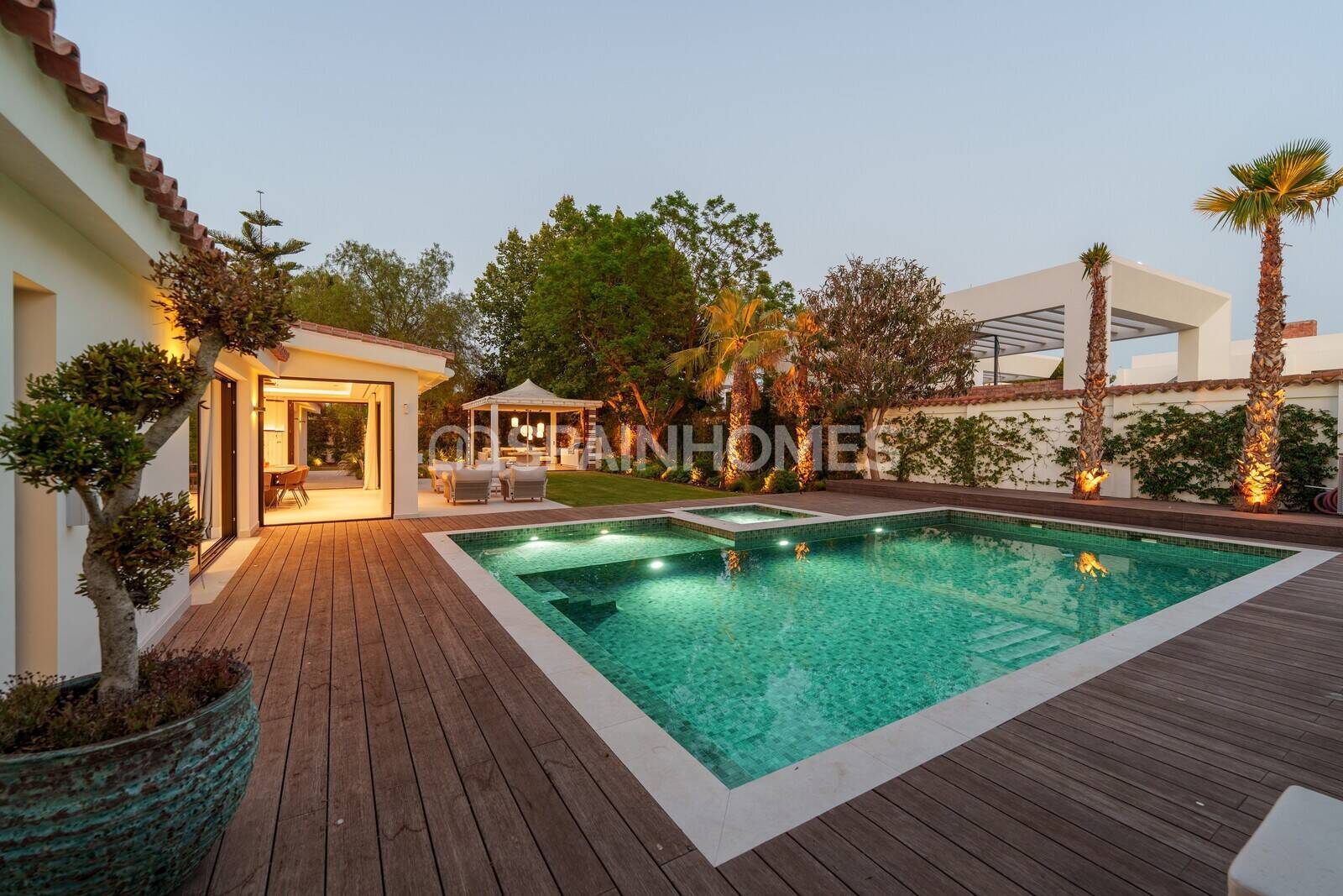 Huvila Marbella, Malaga, Espanja 5 makuuhuonetta, 336 m2 No. 144612