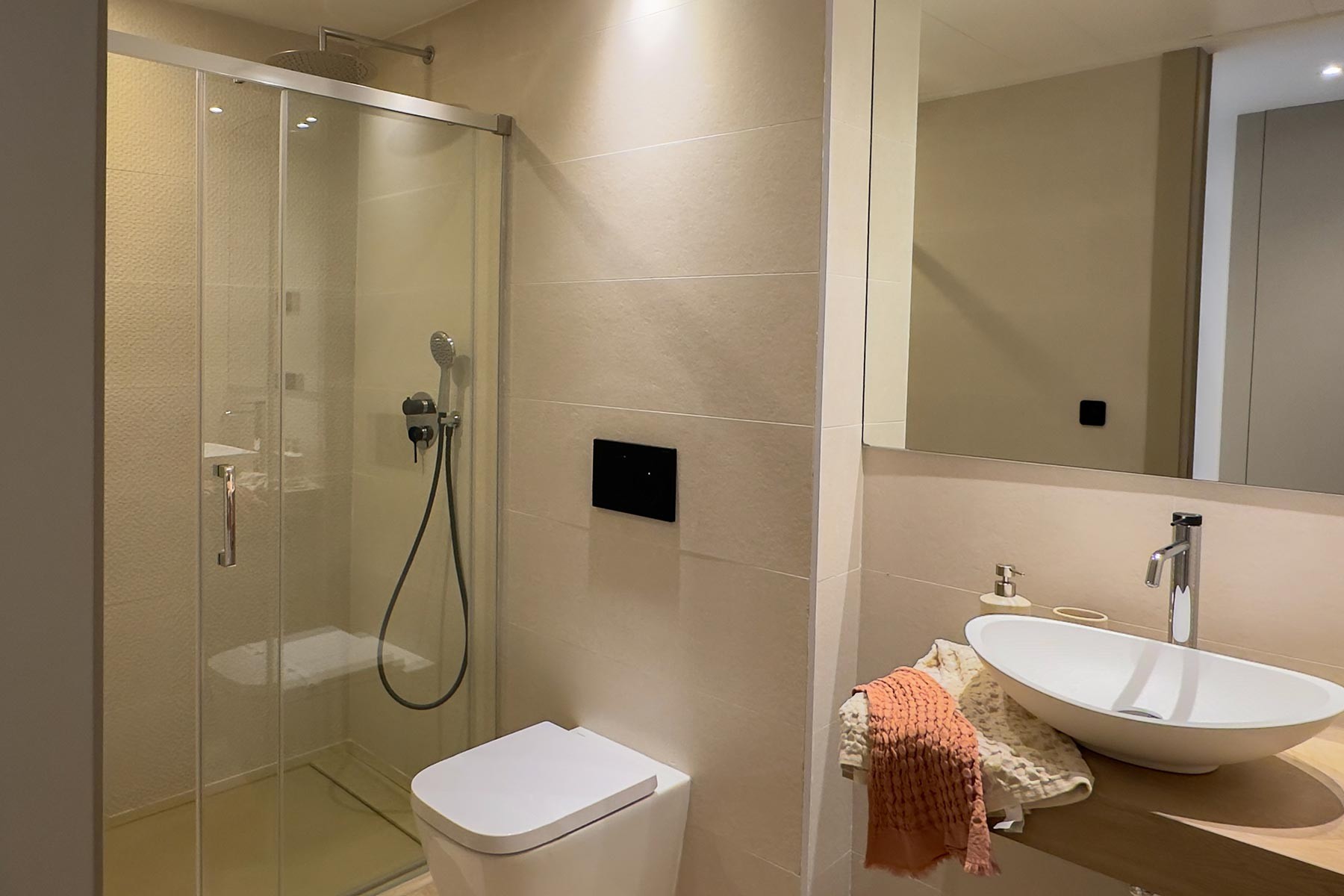 Bungalow i Alicante, Spanien 2 sovrum, 75 kvm. Nr. 144615