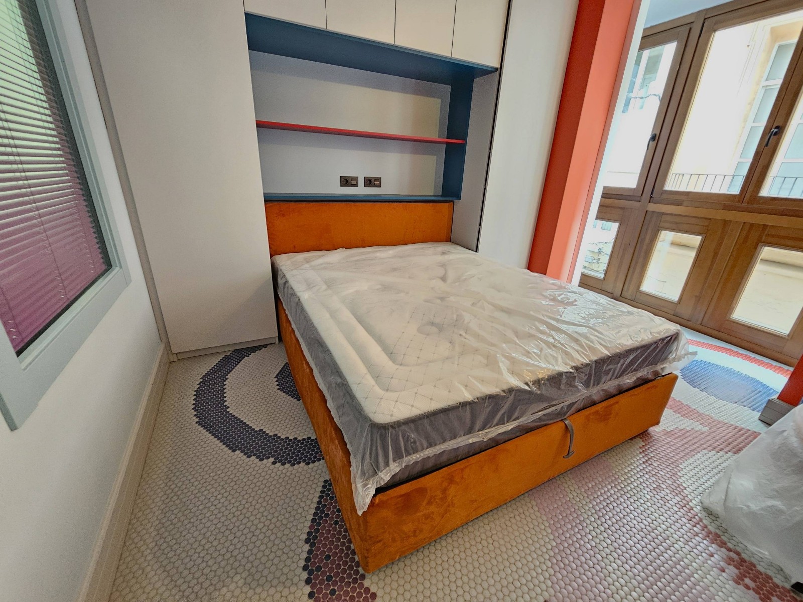 Komerciāls īpašums Valencia, Spānijā 9 istabas, 475 m2 Nr. 133344