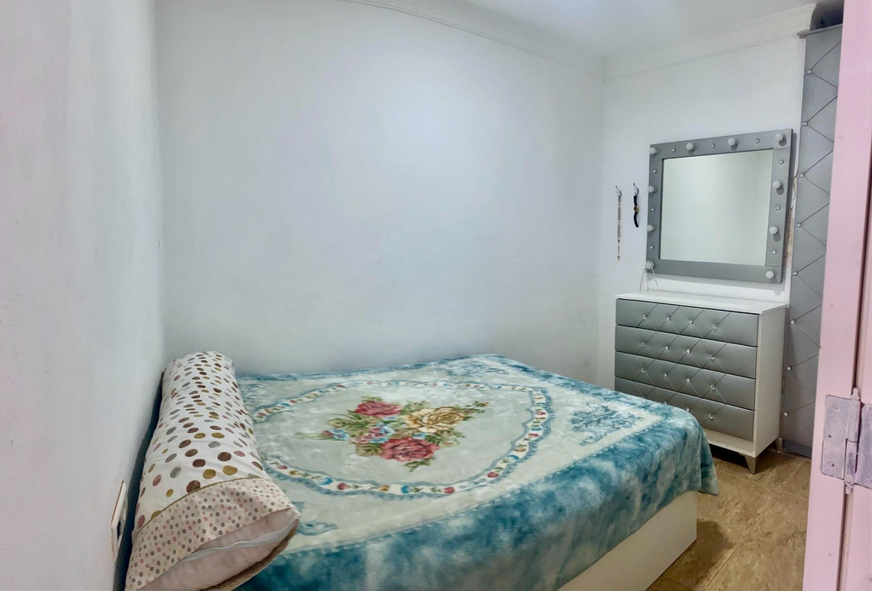 Wohnung in Valencia, Spanien 4 Schlafzimmer, 158 m2 Nr. 133345