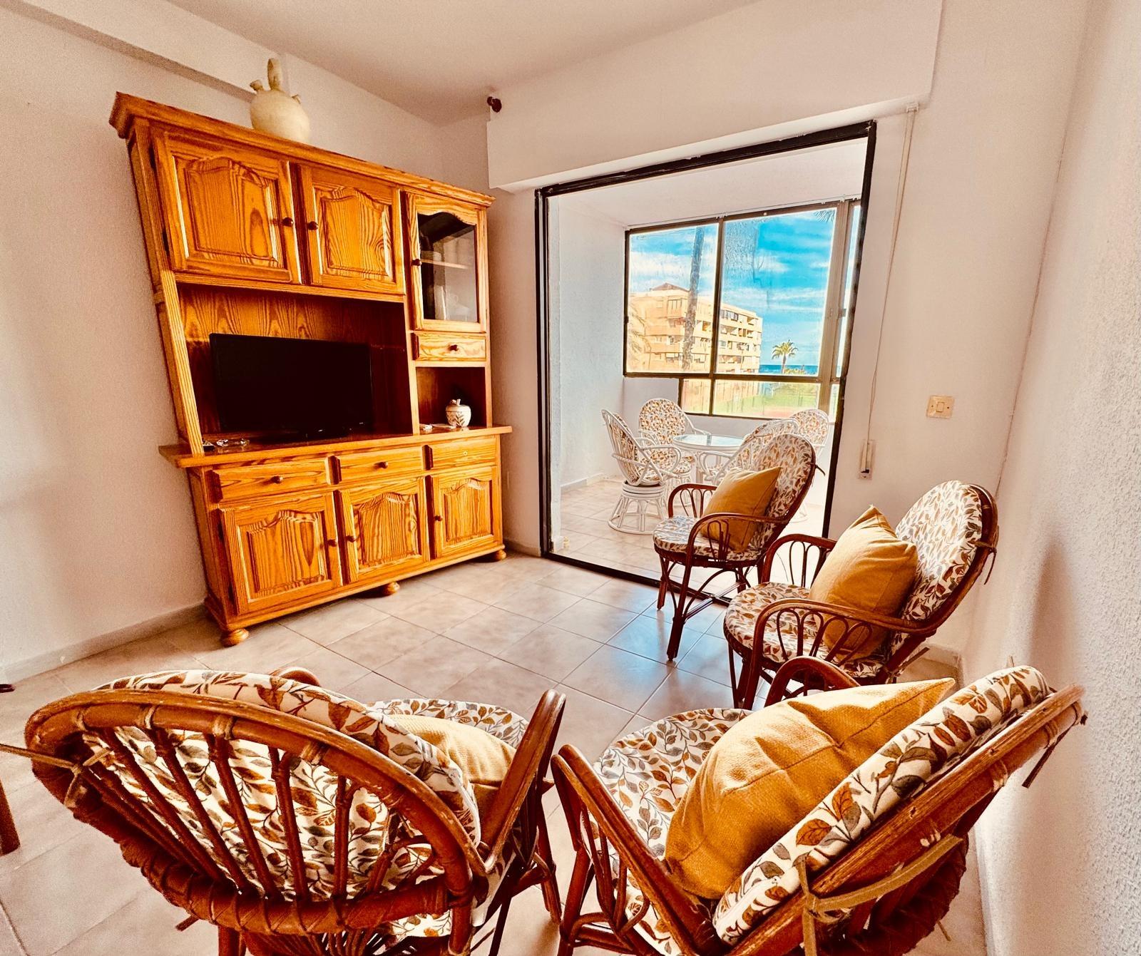 Lägenhet i Cabo Cervera-Playa la Mata, Alicante, Spanien 3 sovrum, 77 kvm. Nr. 155908