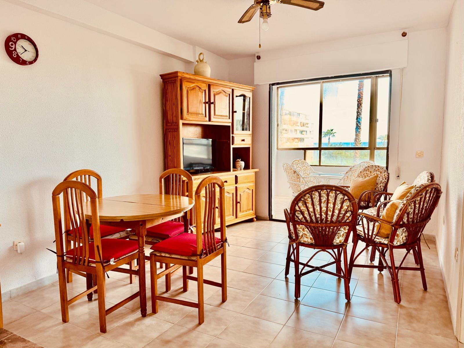 Lägenhet i Cabo Cervera-Playa la Mata, Alicante, Spanien 3 sovrum, 77 kvm. Nr. 155908