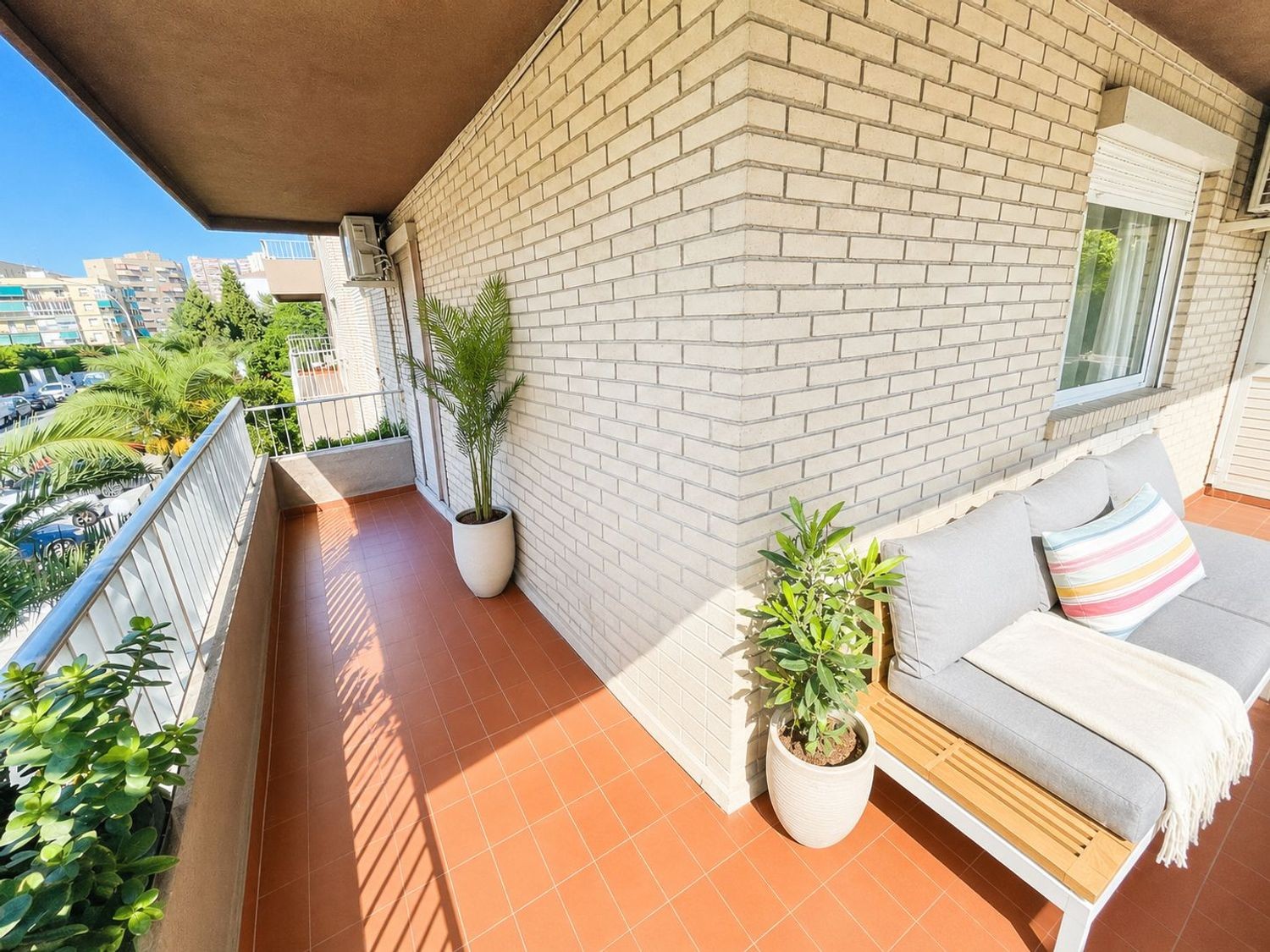 Apartament w Alicante, Hiszpania 3 sypialnie, 120 mkw. nr 196733