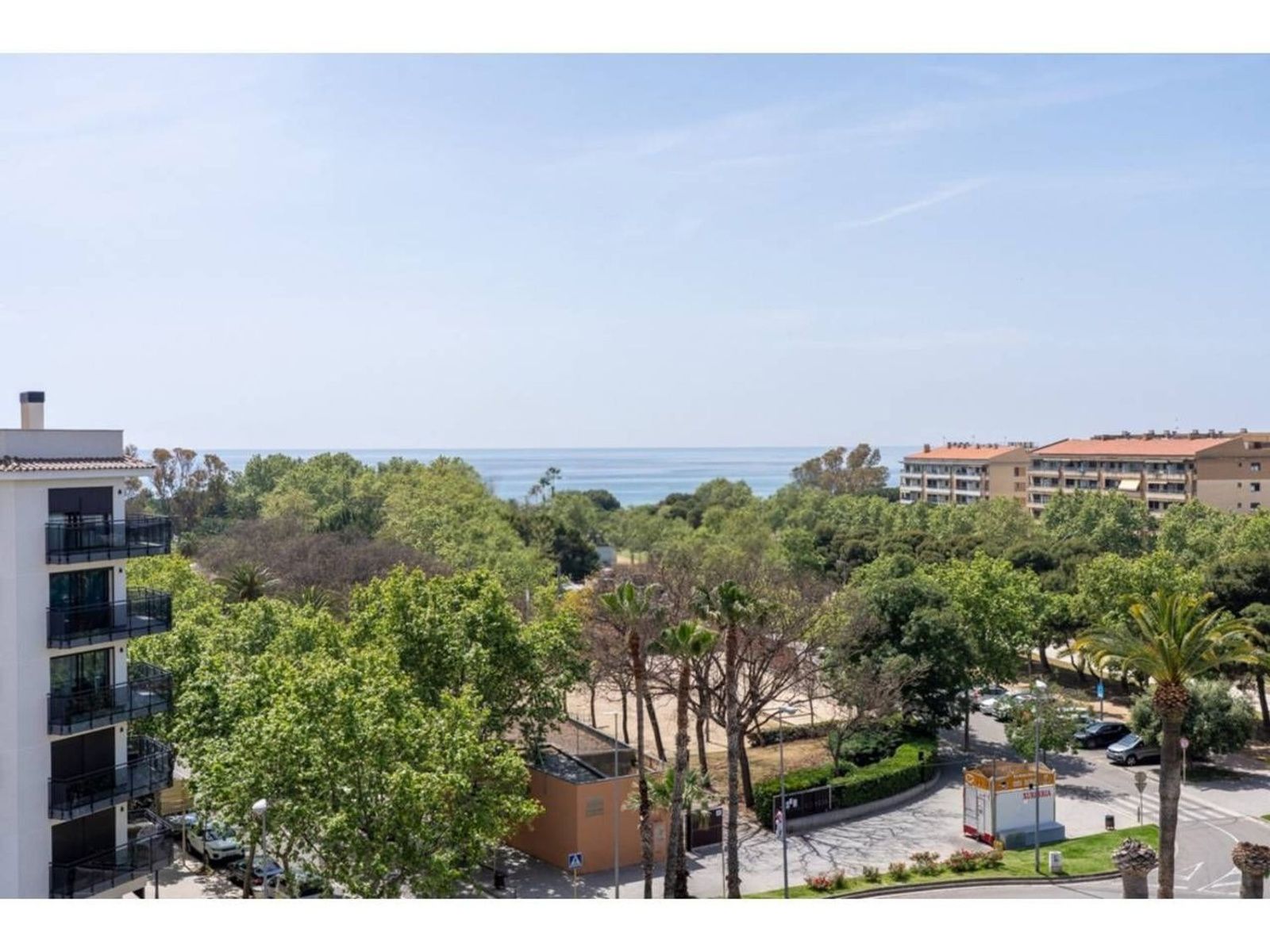 Apartamento en España 4 dormitorios, 140 m2 No. 168984