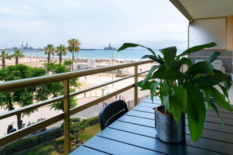 Dzīvoklis La Pineda, Tarragona, Spānijā 3 istabas, 90 m2 Nr. 168987