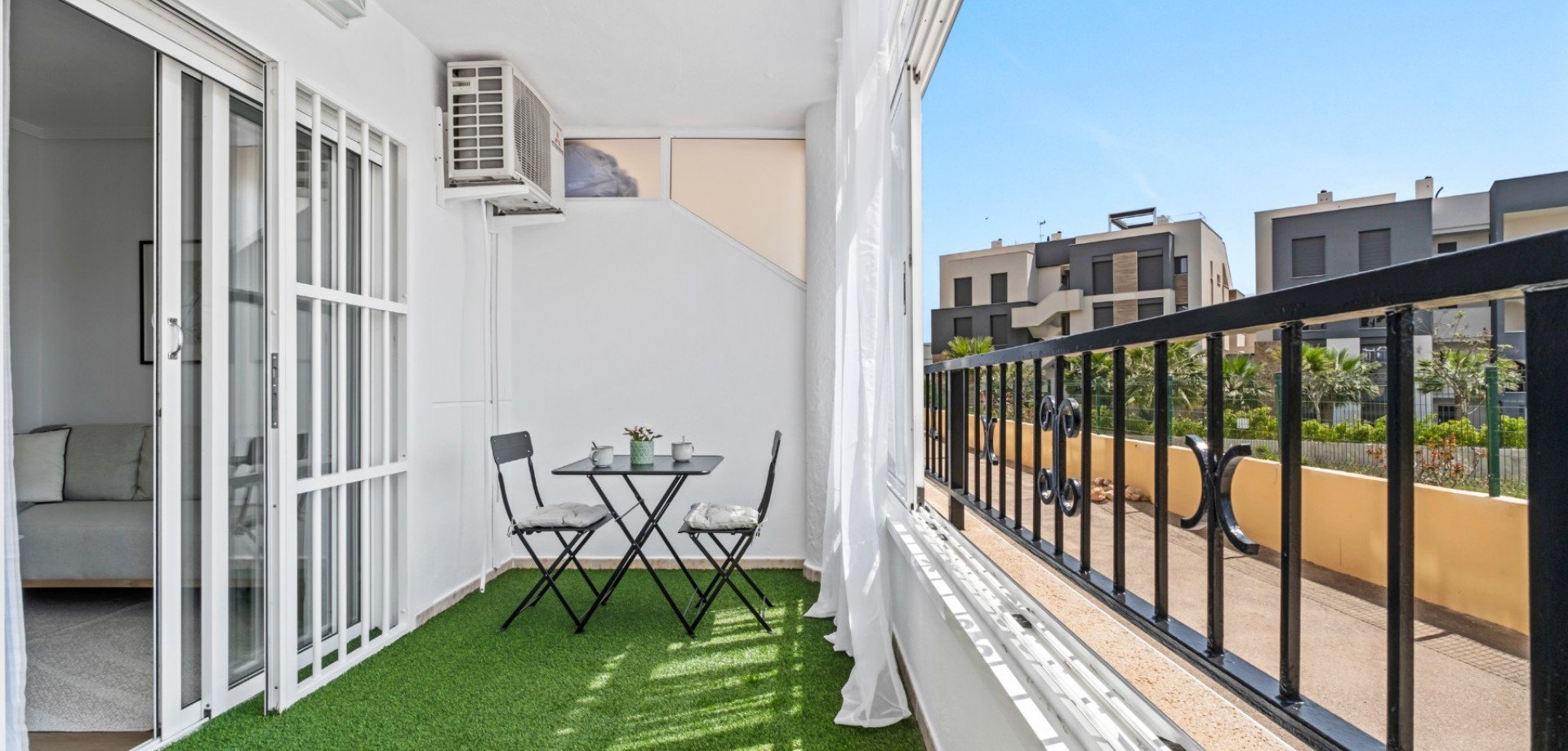 Apartamento en Alicante, España 2 dormitorios, 68 m2 No. 190166