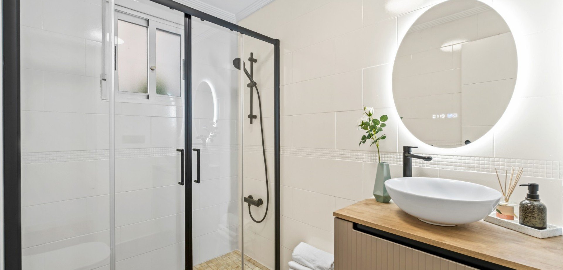 Apartamento en Alicante, España 2 dormitorios, 68 m2 No. 190166