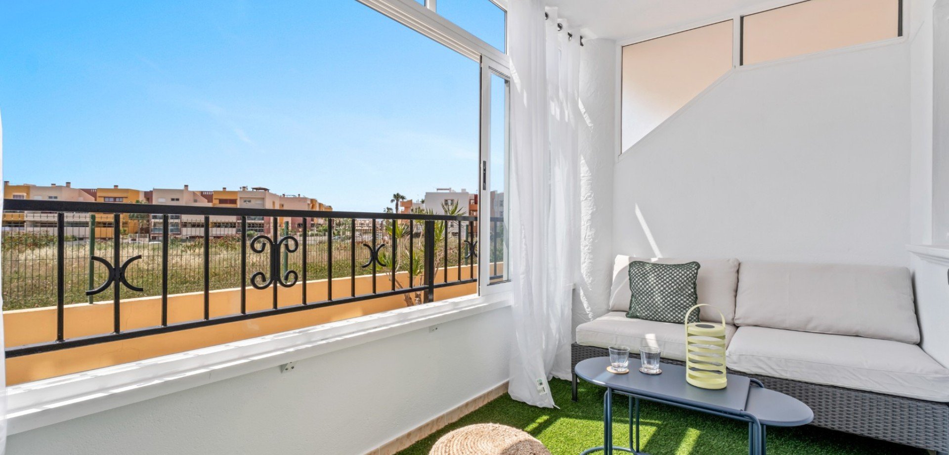 Apartamento en Alicante, España 2 dormitorios, 68 m2 No. 190166