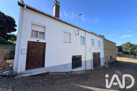 Villa i Leon, Spanien 4 sovrum, 408 kvm. Nr. 194406
