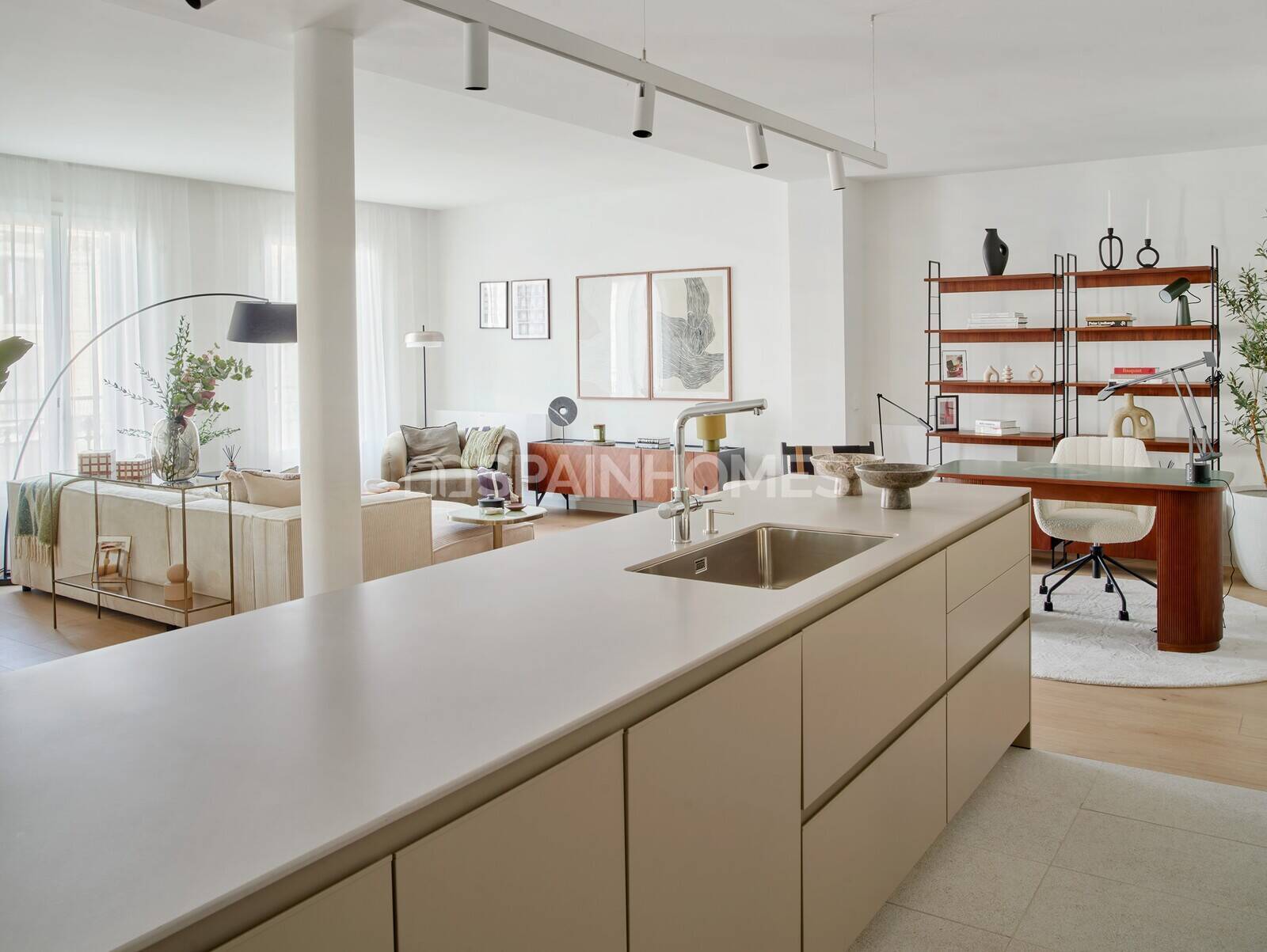 Wohnung in Barcelona, Spanien 2 Schlafzimmer, 150 m2 Nr. 138646